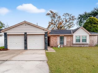 9634 Windswept Ln, Houston, TX 77063