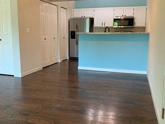5th image of 1225 W Prospect Rd APT S56