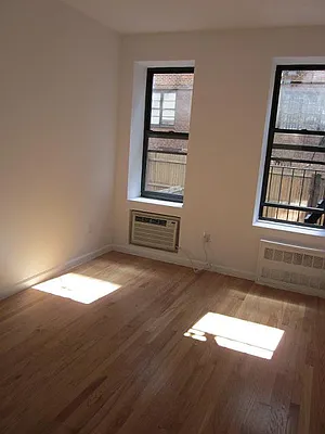 Rented by Manhattan Flats | media 5