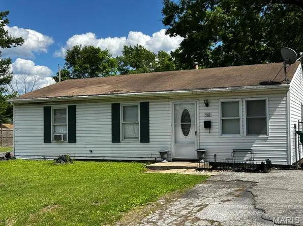518 Saint James Dr, East Saint Louis, IL 62206