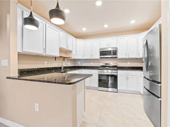 6045 Red Maple Mnr, Vero Beach, FL 32966