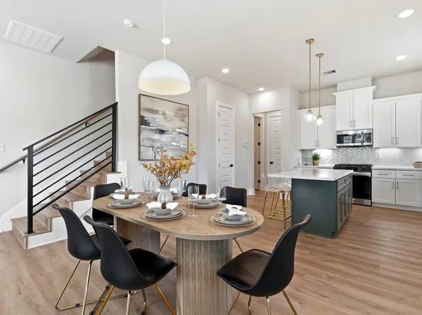 8418 Pech Landing Dr, Houston, TX 77055