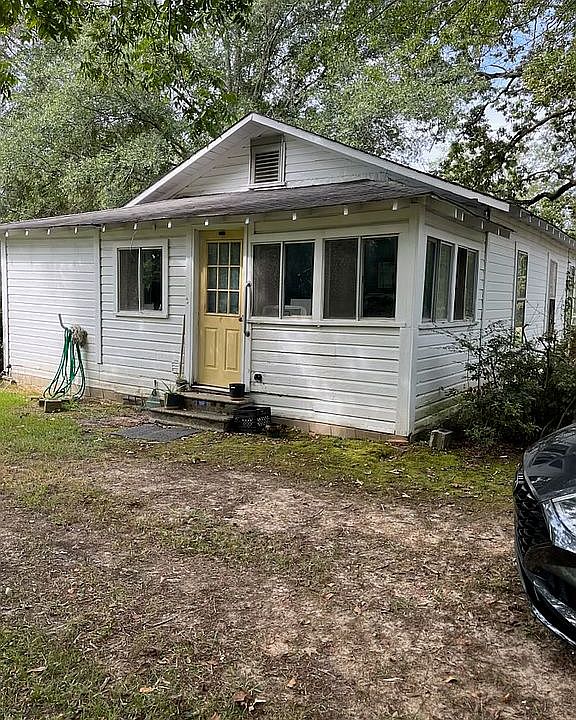 2nd image of 422 N Pontotoc Rd