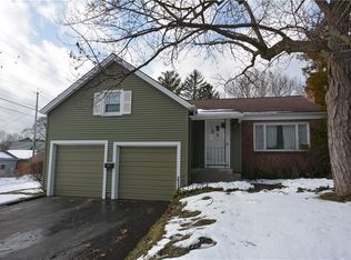 581 Merchants Rd, Rochester, NY 14609