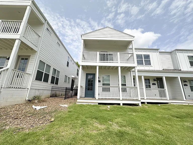 1442 E Huntsville Rd — Photo 11