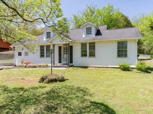 2209 Tunnel Blvd, Chattanooga, TN 37406