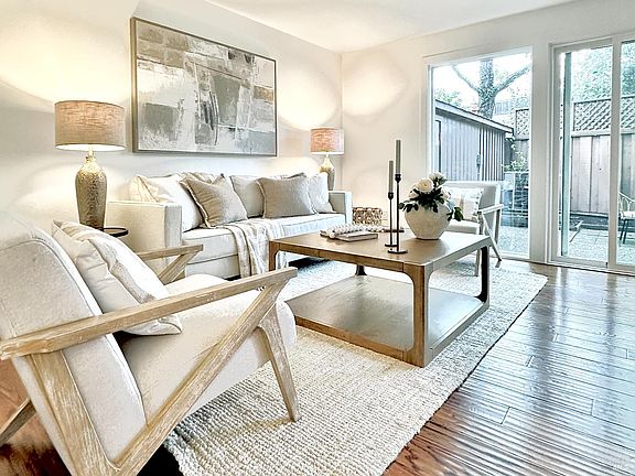 5th image of 19 Surrey Lane