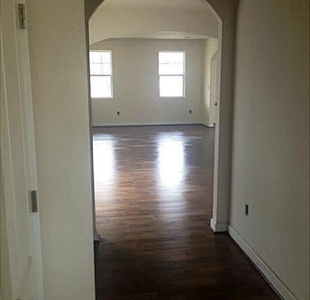 5th image of 153 Chautauqua Ave