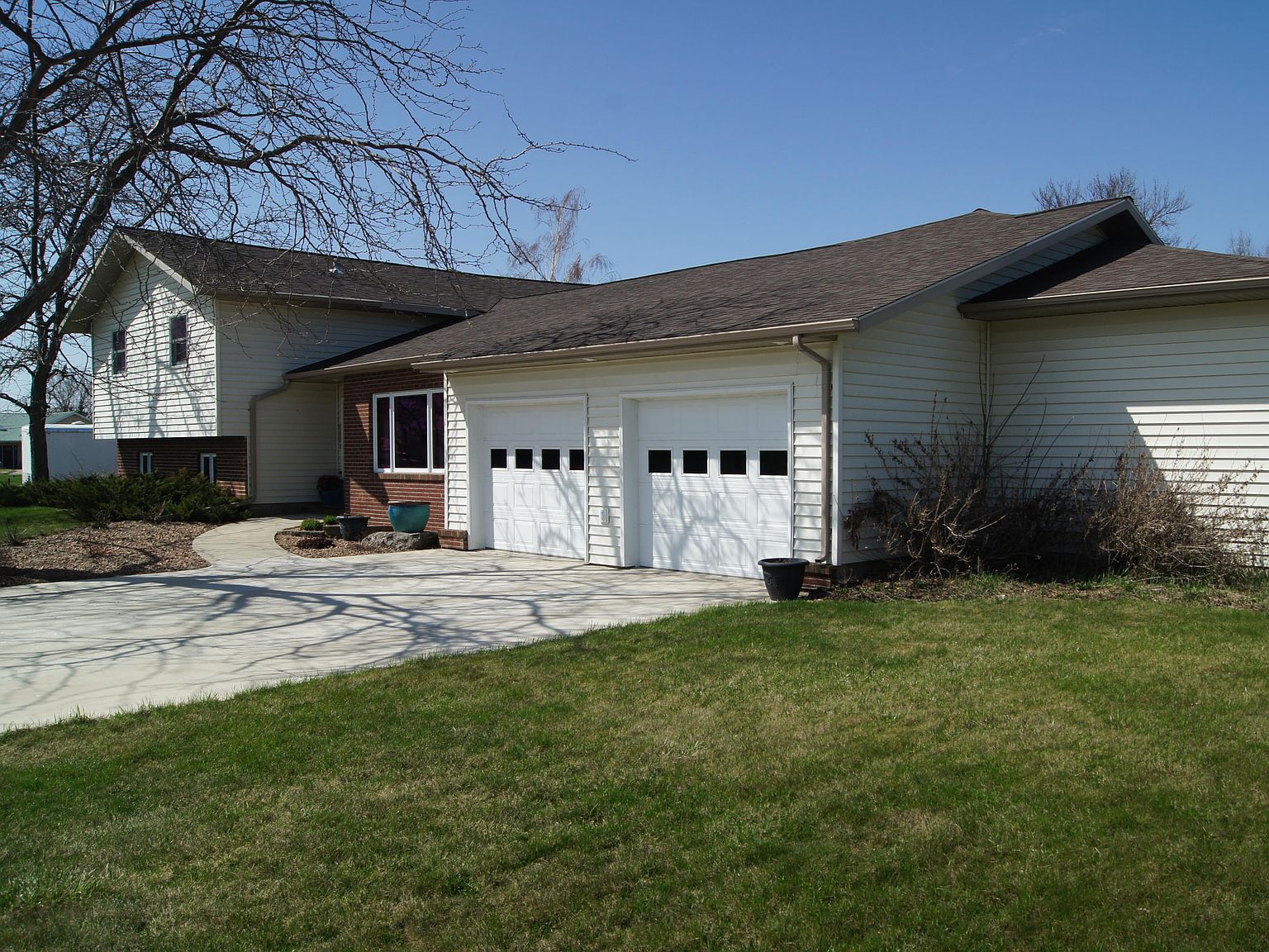 321 5th St S, Ellendale, ND 58436 Zillow
