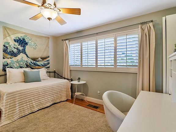 Third bedroom--excellent as a bedroom (has closet) or a den.