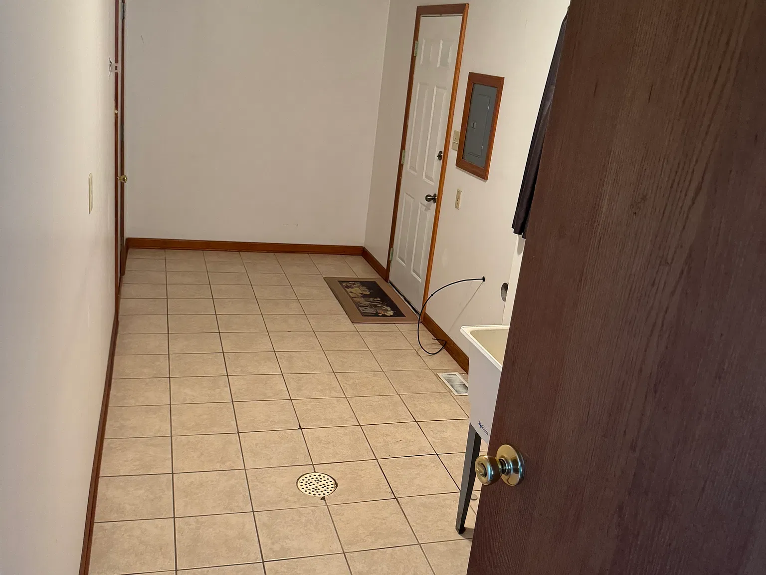 4 bed, 3000 sqft, $2,500 — Photo 4