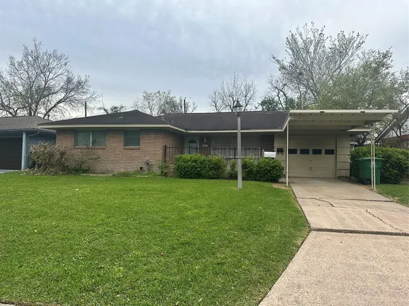 6841 Concho St, Houston, TX 77074