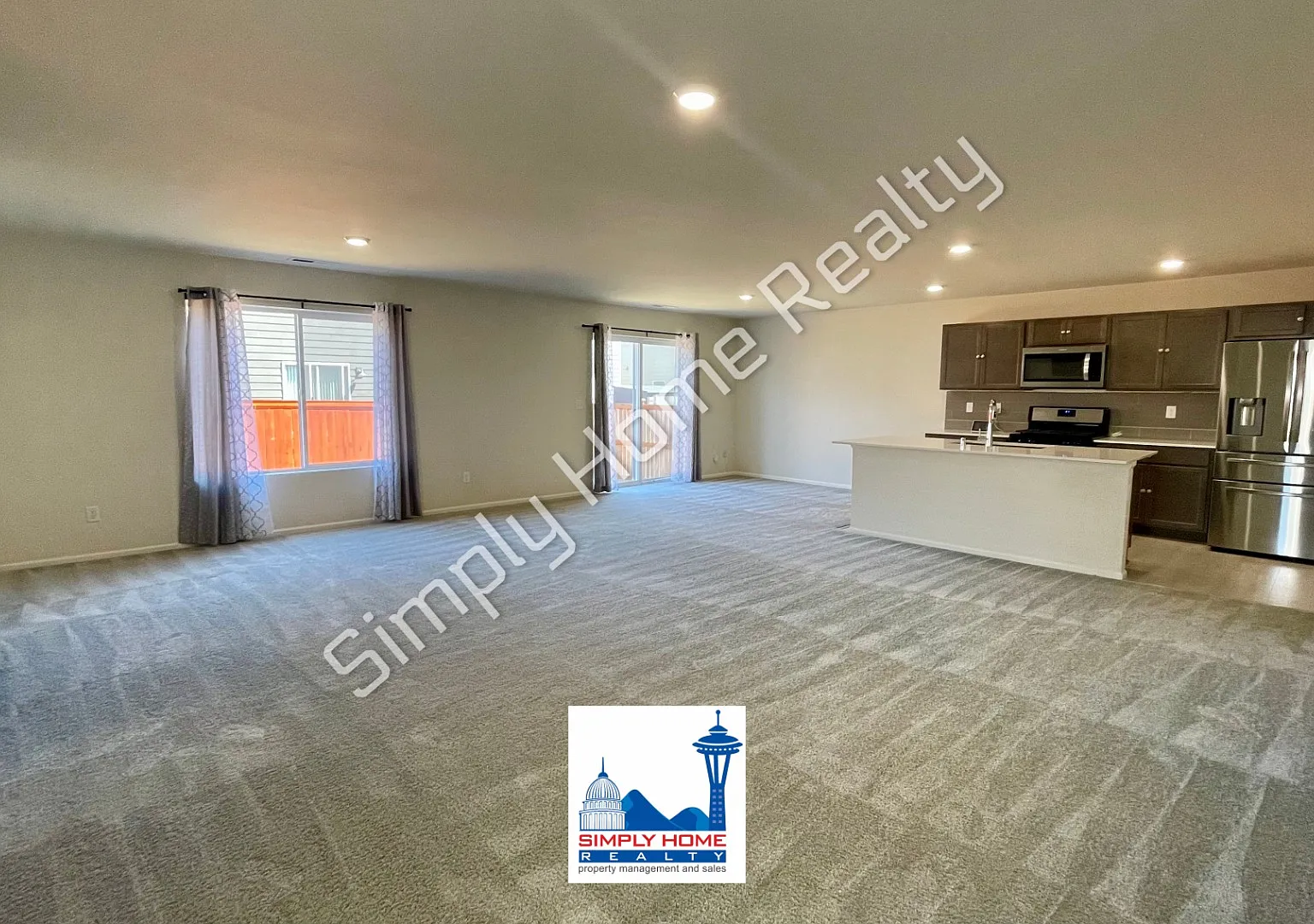 Spacious Tumwater home with a rare downstairs bedroom and a full bathroom! — Photo 4