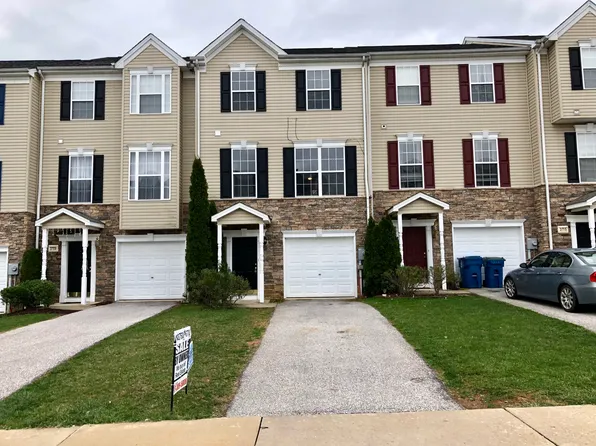 3711 Armory Ln, York, PA 17408