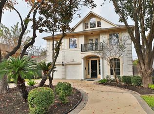 4816 Locust St, Bellaire, TX 77401