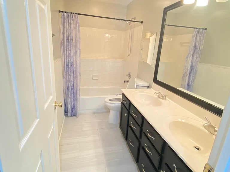 Shannon St — Photo 18