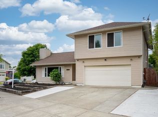 1125 Levine Dr, Santa Rosa, CA 95401