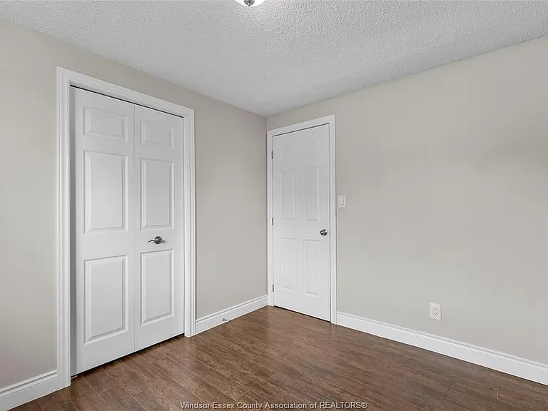 3083 Jefferson Blvd — Photo 16