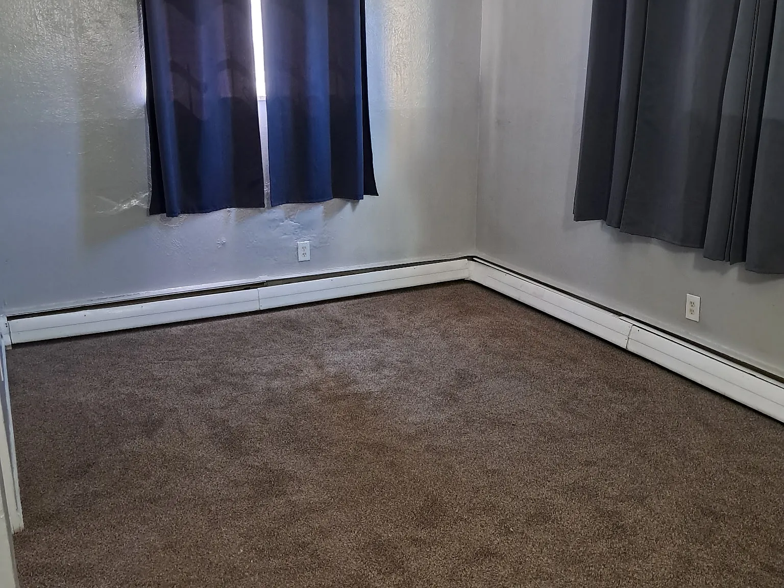 1 bed, 650 sqft, $1,050 — Photo 2