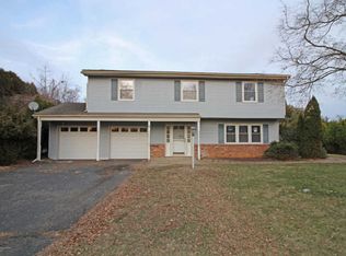 315 Pond Rd, Freehold, NJ 07728
