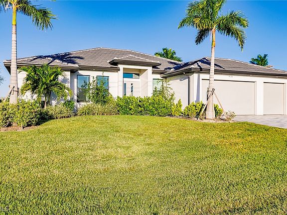 2nd image of 4130 SW 21st Place Cpe