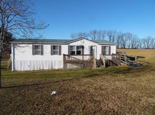333 Country Ln, Chilhowie, VA 24319