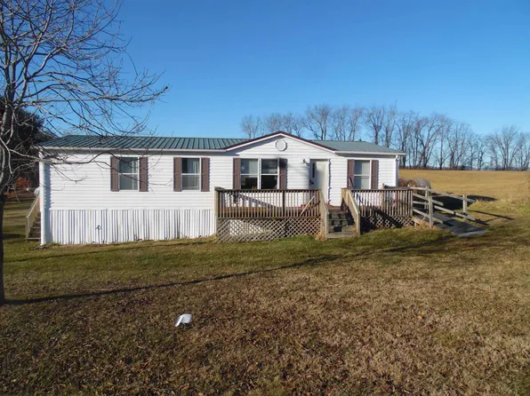 333 Country Ln, Chilhowie, VA 24319