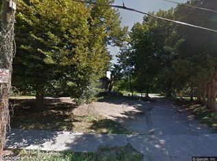 2121 Agency Rd, Saint Joseph, MO 64503