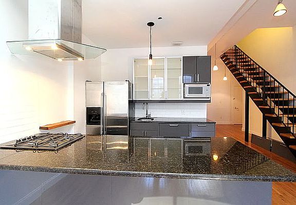 4th image of 79 Worth St #5E