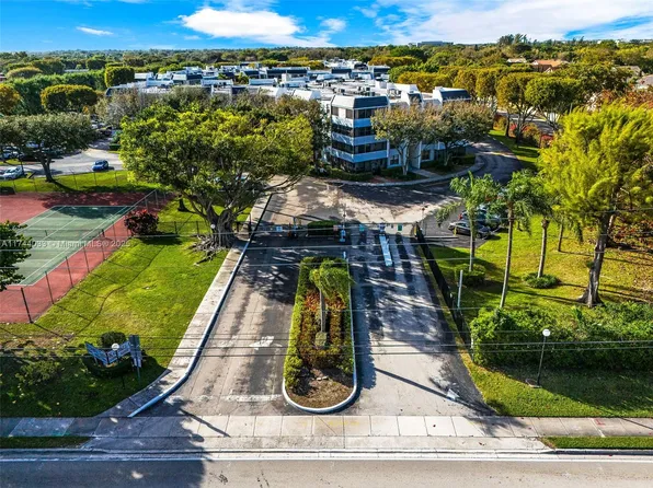 10850 N Kendall Dr APT 417, Miami, FL 33176