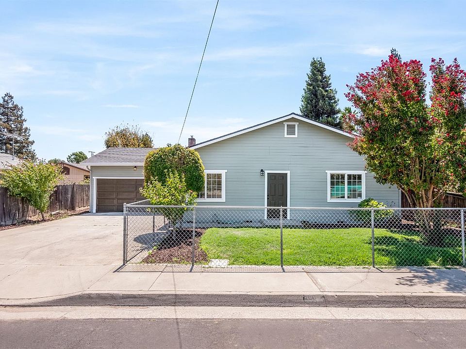 1st image of 3732 Iowa Ave