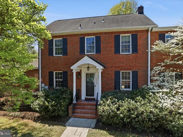 2528 N Buchanan St, Arlington, VA 22207