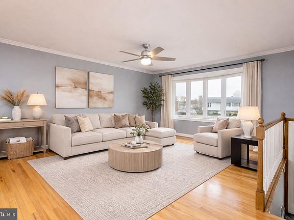 3rd image of 112 Shell Cove Ct
