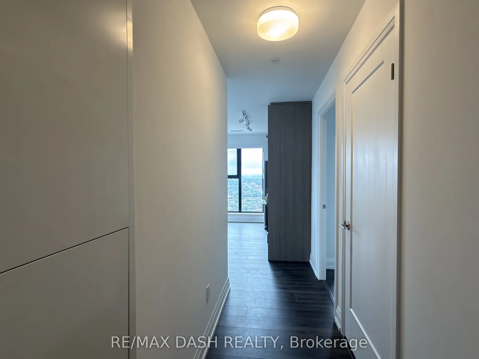 2 bed, $3,470 — Photo 4