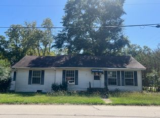 303 Monroe St, Deport, TX 75435