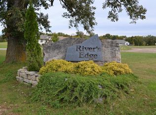 117 Miller Ct, Le Roy, MN 55951