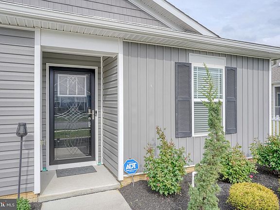 5th image of 122 Sedmont Cir