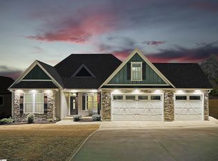 617 Bruce Harbor View Ln, Lyman, SC 29365