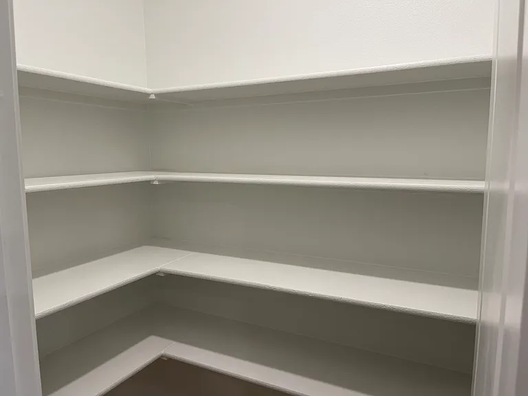 1411 Windermere Way — Photo 11