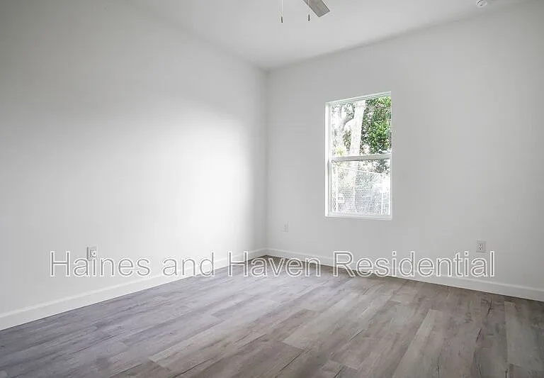 308 Pearl St — Photo 26
