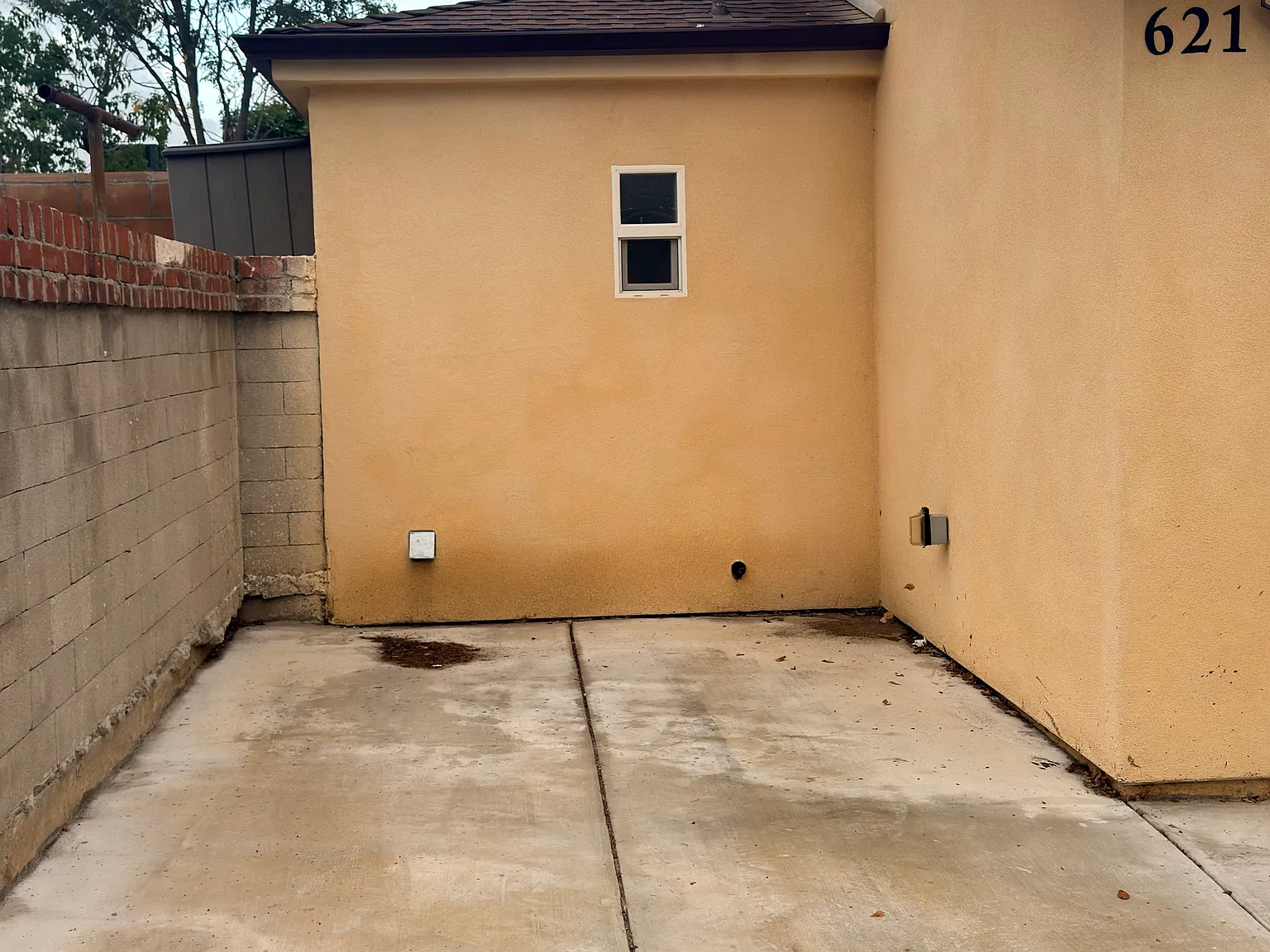 2 bed, 1000 sqft, $3,600 — Photo 2