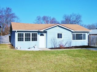 606 W Auburn Ln, Crete, IL 60417