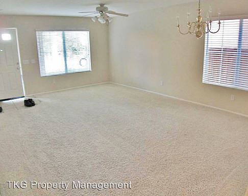 3rd image of 35 Carriage Dr