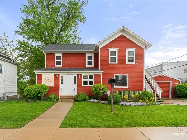 250 Peru St, Paw Paw, IL 61353