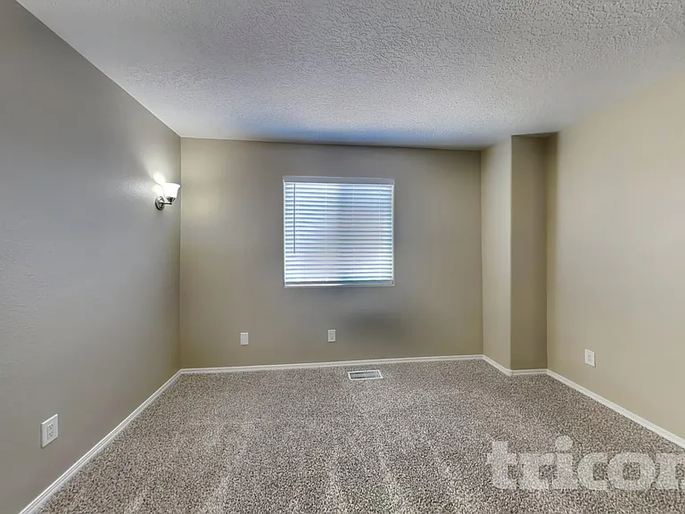 6407 Black Hawk Dr NE — Photo 16