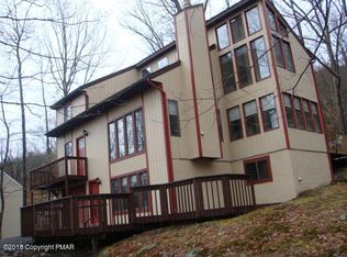 110 Ludlow Ct, Bushkill, PA 18324