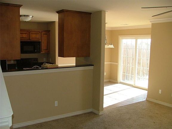 3rd image of 363 Copper Oaks Dr