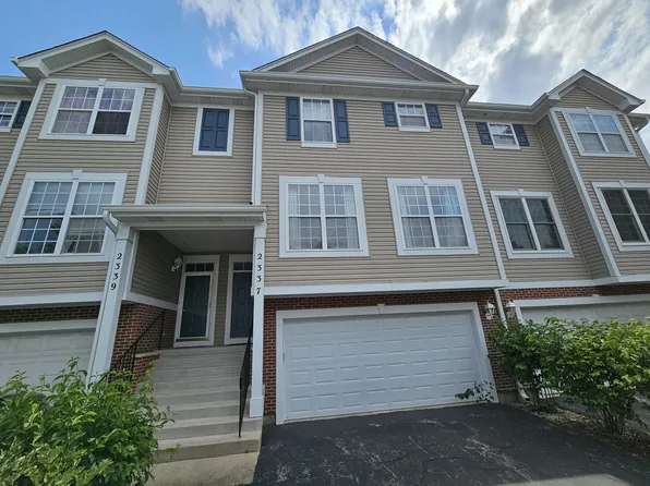 2337 Hudson Cir, Aurora, IL 60502