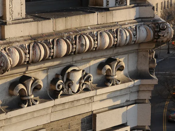 194 Riverside Drive image 21 of 26