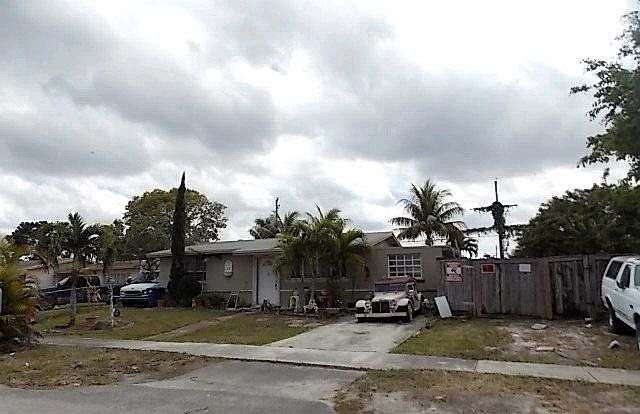 2nd image of 7882 NW 172nd St